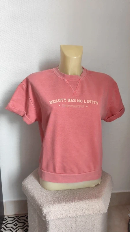 T-shirt / Crop top roze kort zomer print "beauty heeft geen grenzen" T38 - Kiabi – photo 2